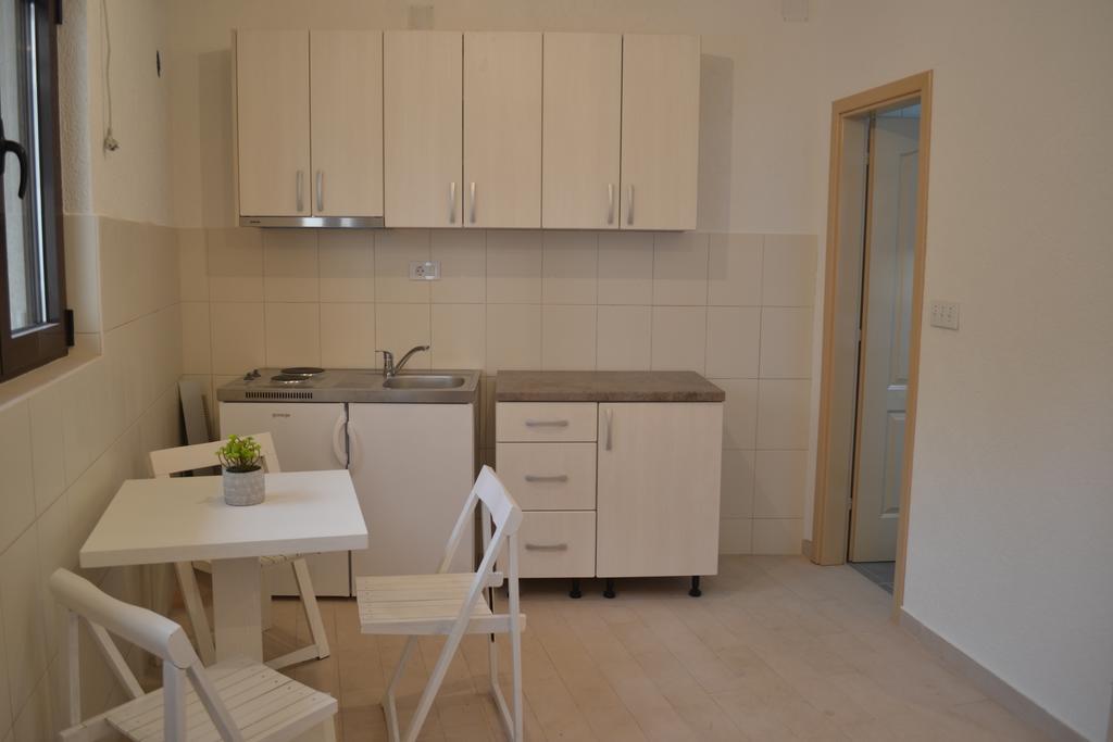 Apartments Nikovic Risan Eksteriør bilde