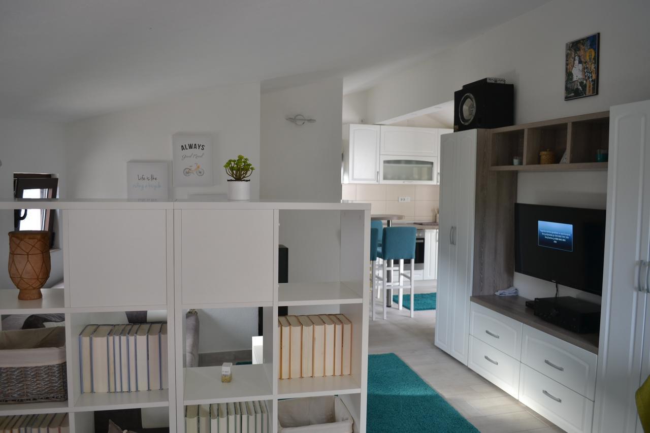Apartments Nikovic Risan Eksteriør bilde
